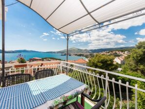 Villa Stil - One Bedroom Apartment with Balcony and Sea View 202 - Okrug Gornji - image1