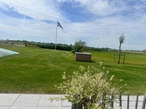 Holiday house Spacious holiday home in Leons with garden - Easterein - image1