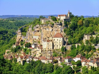 Holiday house Salignac-Eyvigues Environment 32