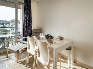 Apartment De Panne Features 13