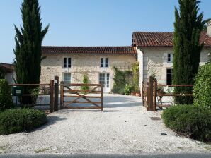 Holiday house Ferienhaus mit Pool in Verteillac - Verteillac - image1