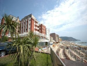 Appartement Directement sur la plage : Résidence Stella Maris à Pietra Ligure - Pietra Ligure - image1