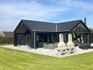 12 Personen Ferienhaus in Idestrup