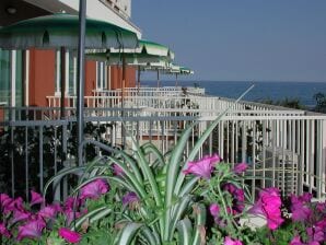 Appartement Directement sur la plage : Résidence Stella Maris à Pietra Ligure - Pietra Ligure - image1