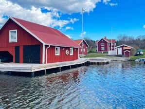 Holiday house 6 person holiday home in GUNNEBO - Blankaholm - image1