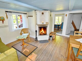 Wohnzimmer mit Kamin