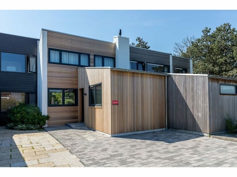 Ferienhaus am Meer und Dünen