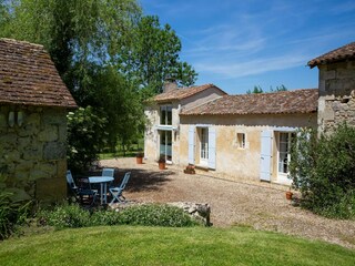 Casa de vacaciones Saint-Martin-de-Gurson Grabación al aire libre 3