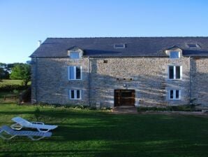 Golden Light Cottage Escape