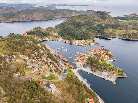 Holiday house 10 person holiday home in Lindesnes-By Traum