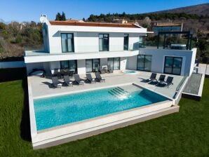 Holiday house Beautiful villa in Labin with private outdoor pool - Rabac - image1