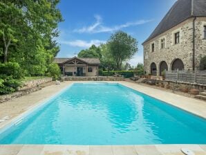 Holiday house Lively holiday home with private pool - Saint-Mesmin - image1