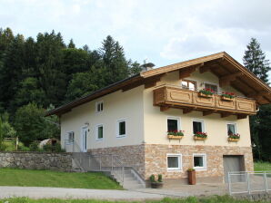 caravane Chalet spacieux près du domaine skiable à Itter - Itter - image1