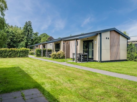 Ferienpark Chalet mit privatem Bootsanleger