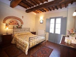 Castle Foiano della Chiana Features 10