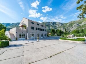 Apartments Azzurro- One Bedroom Apartment with Terrace and Hot Tub