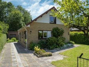 Maison de vacances Maison située au calme avec piscine commune à Baarland - Pays de Baar - image1