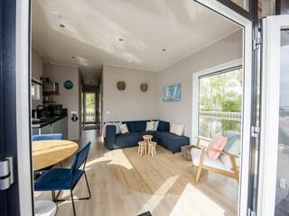 House boat Uitwellingerga Features 25