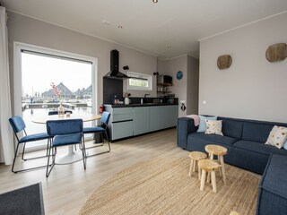 House boat Uitwellingerga Features 20