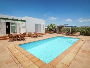 Geräumige Villa auf Lanzarote mit privatem Pool - Playa Blanca - image1