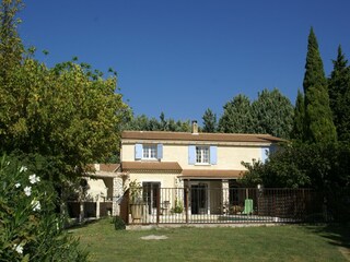 Maison de vacances Le Thor Enregistrement extérieur 2