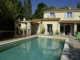 Maison de vacances Le Thor Enregistrement extérieur 7