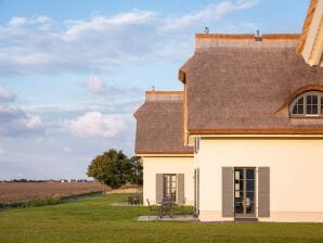 Ferienhaus Reetdachhaus in Dranske - Dranske - image1