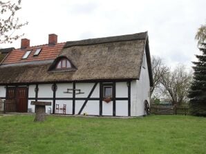 Casa per le vacanze Casa con tetto di paglia a Pogreß con un grande terreno - Luckwitz - image1