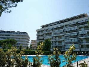 Apartamento en Porto Santa Margherita con piscina - Puerto Santa Margarita - image1