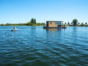 Holiday house Schönes Hausboot in Kinrooi mit Terrasse - Kinrooi - image1