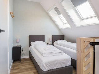 Apartment Uitwellingerga Features 19