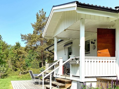 6 Personen Ferienhaus in UDDEVALLA-By Traum