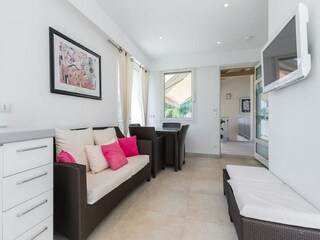 Villa Antibes Features 34