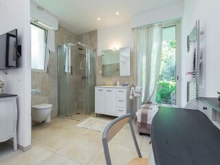 Villa Antibes Features 12