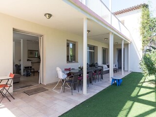 Villa Antibes Outdoor Recording 4
