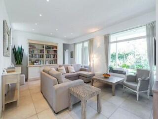 Villa Antibes Features 24
