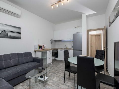 Appartement Apartment Villa Andelka with Swimming Pool