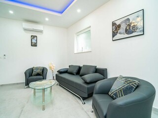 Apartment Molunat Ausstattung 22