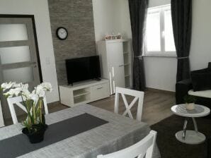 Appartamento Apartment Villa Bijele Stijene - Two Bedroom Apartment with Terrace and Sea View - Carlopago - image1