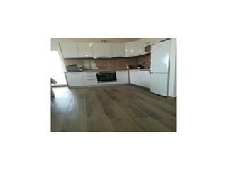 Apartment Karlobag Features 12