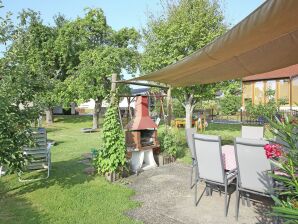 Apartment Ferienwohnung mit Terrasse und Pool im Garten - Pracht - image1