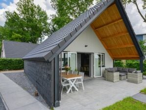Holiday house Schönes Ferienhaus mit Terrasse - Velddriel - image1