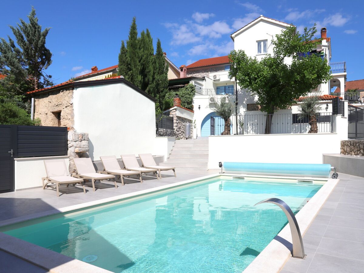 Villa Solaris mit Pool