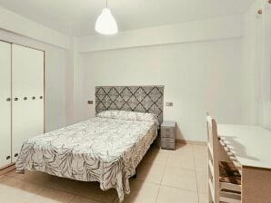 Apartment Ferienwohnung in Almeria Strand mit Balkon - Almeria - image1