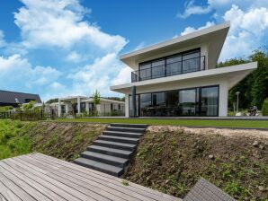 Vakantiehuis Watervilla in Zeewolde met aanlegsteiger - Biedhuizen - image1