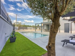 Villa Tinjan Caratteristiche 12