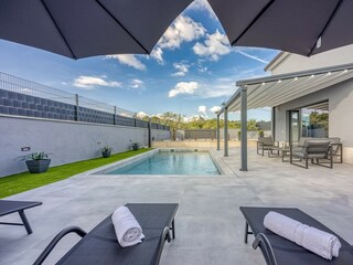 Villa Tinjan Caratteristiche 16