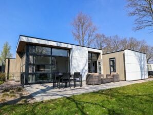 Vakantiepark Modern huis met decoratieve open haard - Baarlo - image1