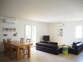 Holiday house Domazan Features 25
