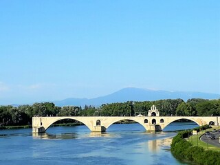 Vakantiehuis Domazan Omgeving 30